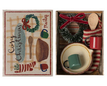 Load image into Gallery viewer, Maileg Cosy Christmas Set
