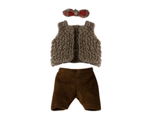 Load image into Gallery viewer, Maileg Vest and Pants for Grandpa Mouse
