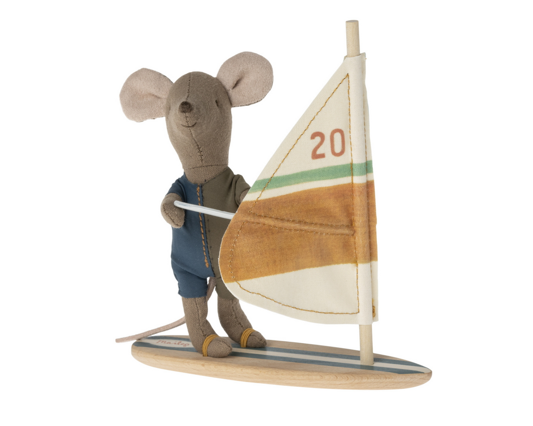 Maileg surfer mouse